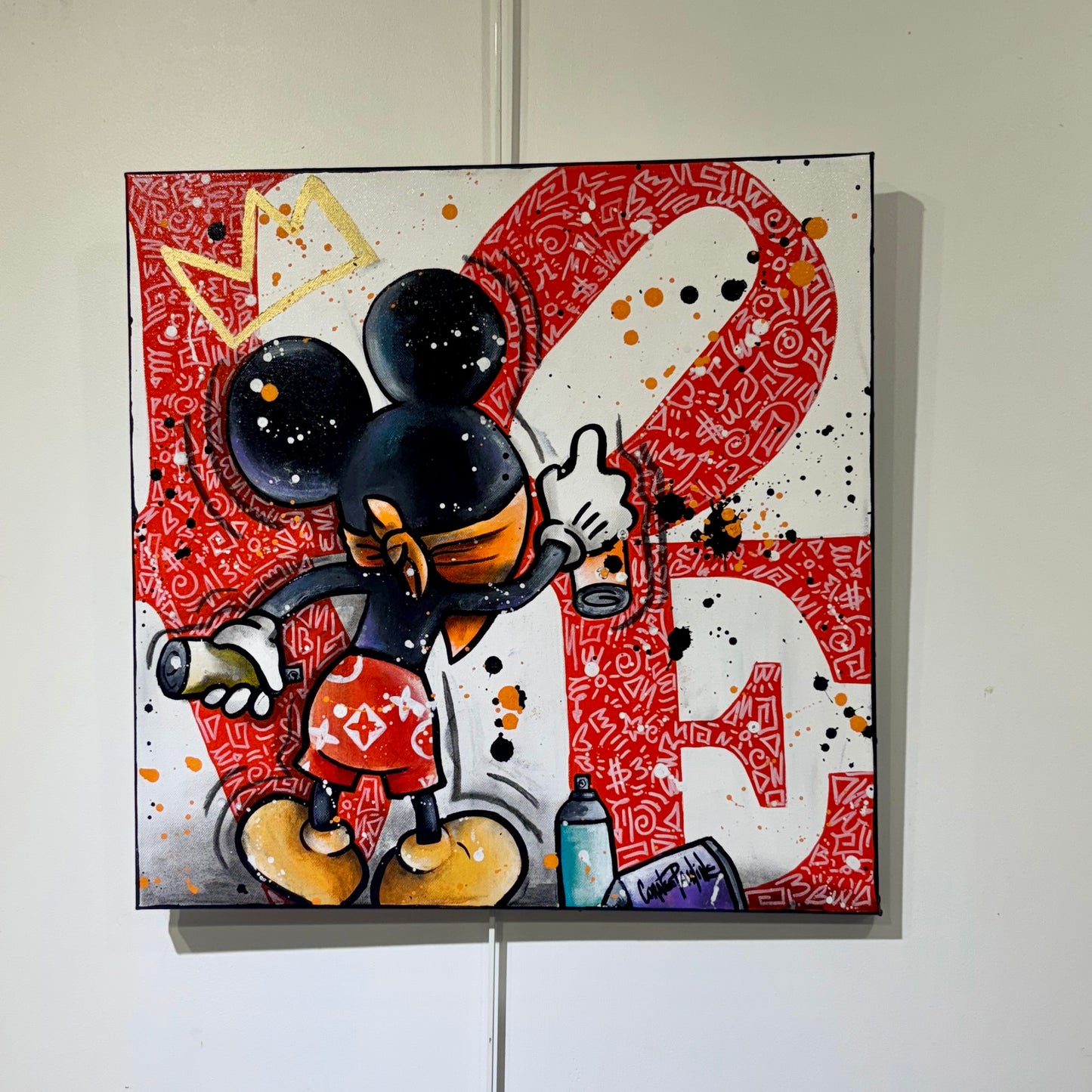 Mickey makes graffiti