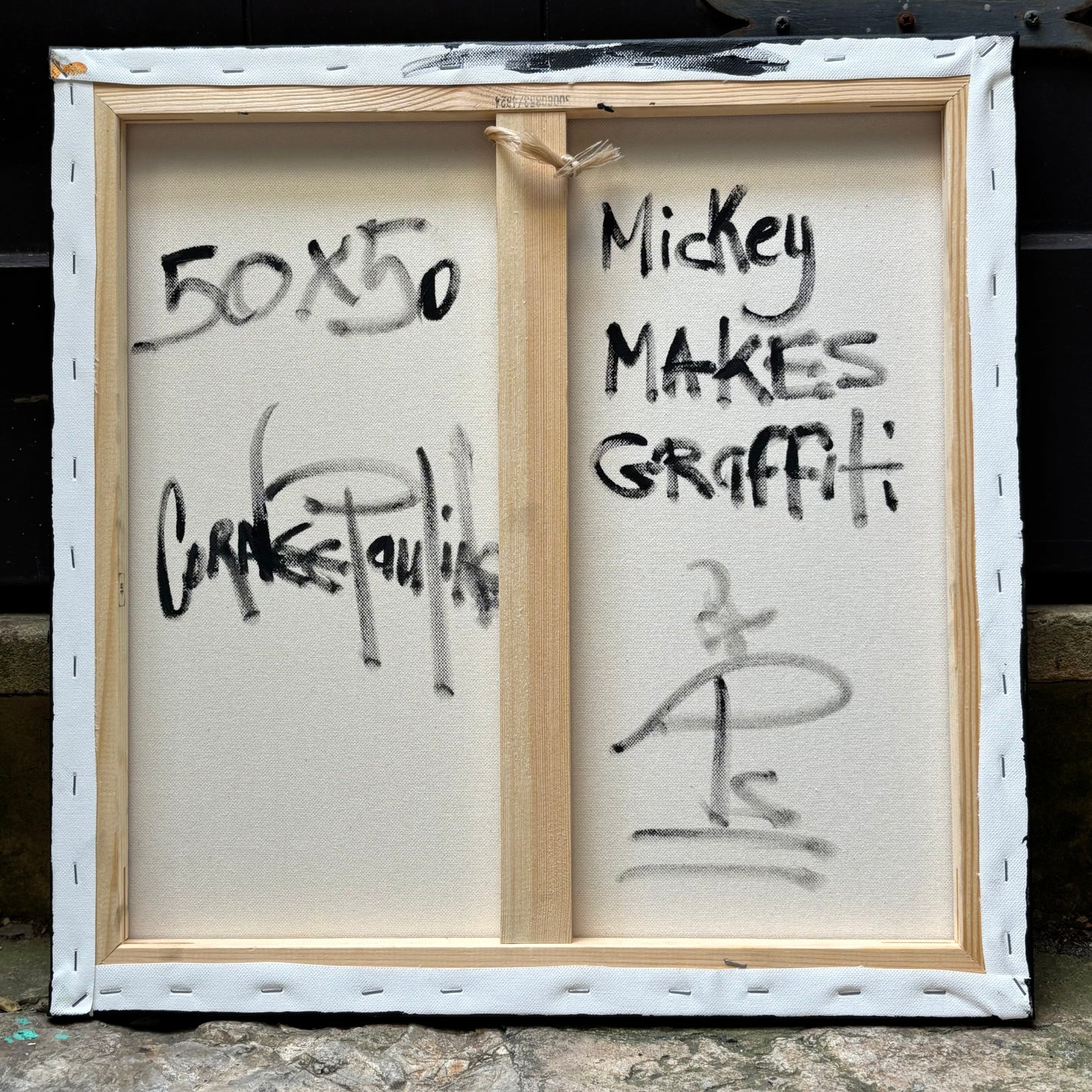Mickey makes graffiti