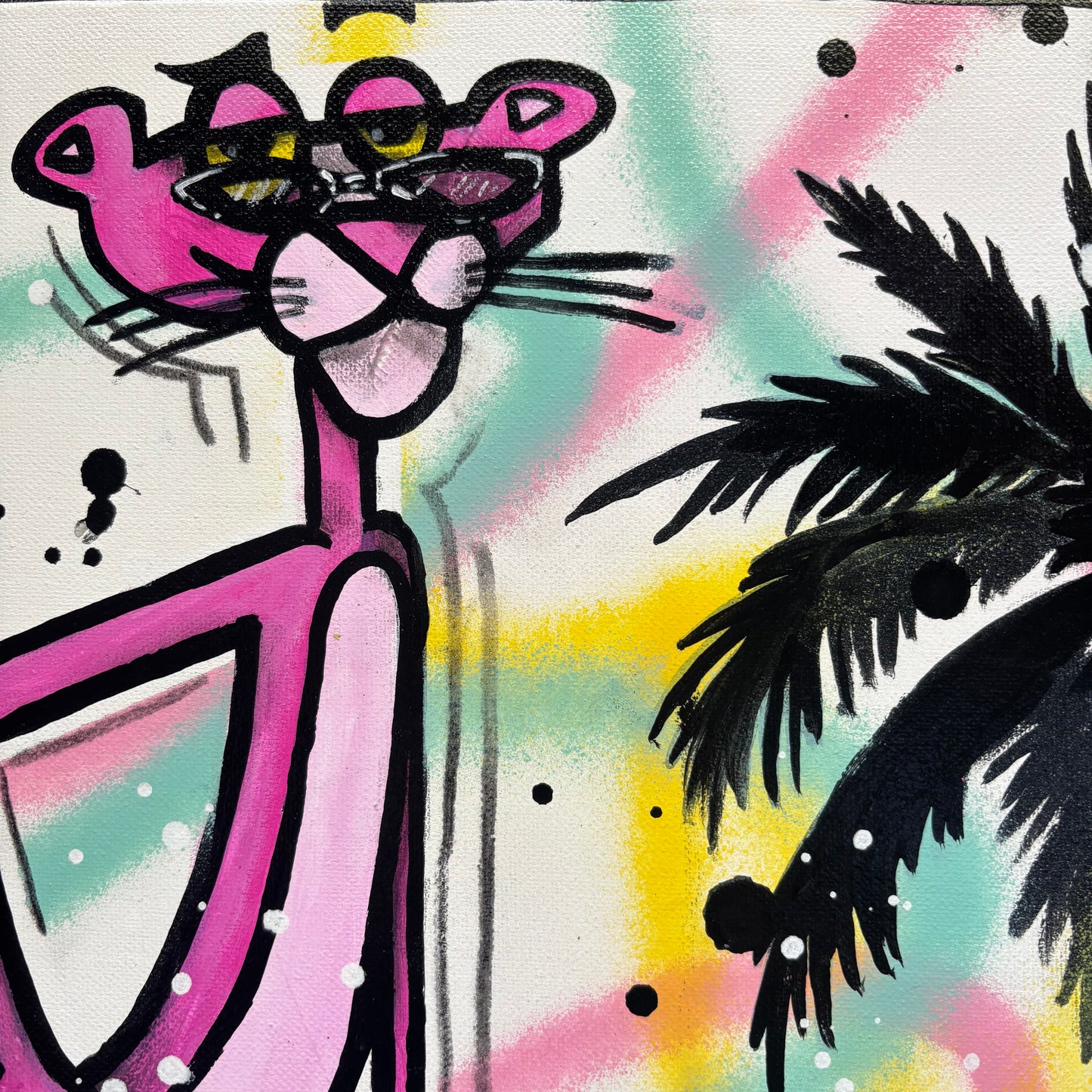 The pink panther wants sun with a Porsche