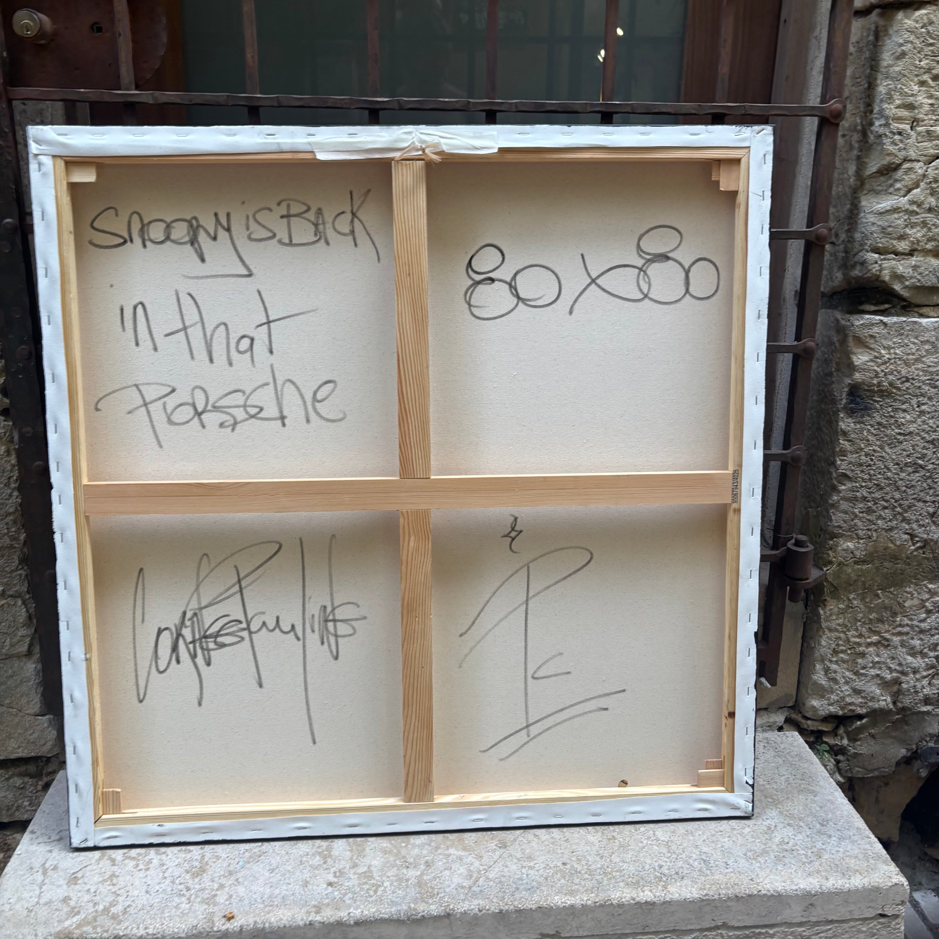 Snoopy is back in that Porsche